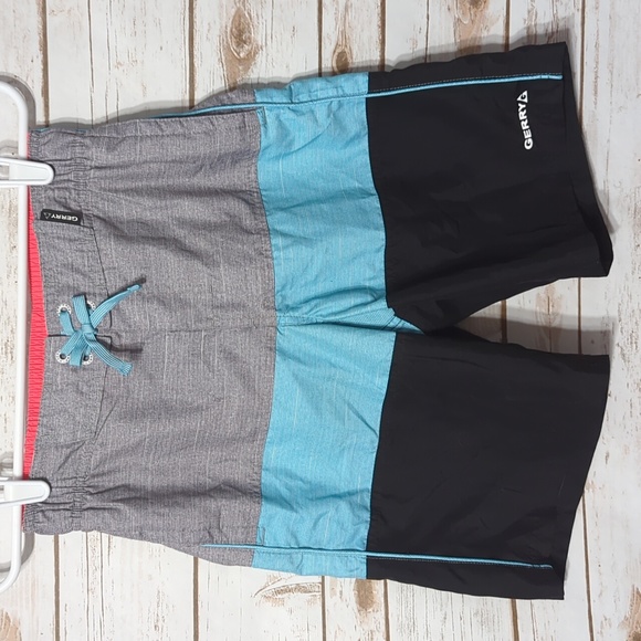 Boys swimming trunks - Picture 1 of 4